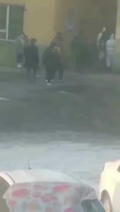 通化终于派出队伍给人民送米来了：两个主力，八个辅助，明天头条新闻见