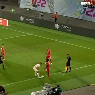 Dani Olmo tricking Hernandez into a free kick thinking it was a throw in