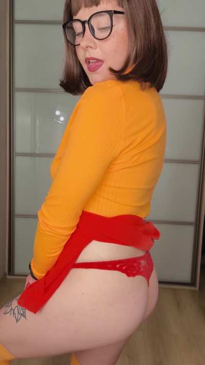 Velma<wbr>’s al<wbr>ways <wbr>been the hottest, come argue with these hips.