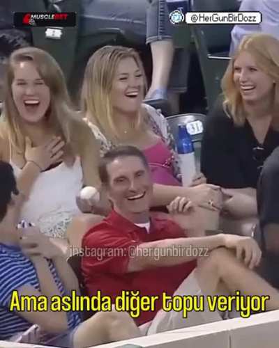 Bir kgb aslanı zeki ve çapkındır (up atmayın böyle postlar hot'a çıkmasın karmaya ihtiyacım yok)