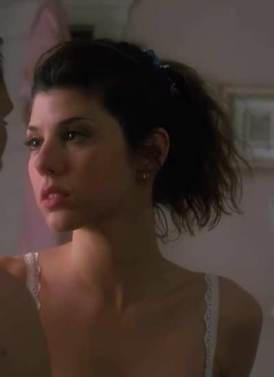 Marisa Tomei (Untamed Heart - 1993)