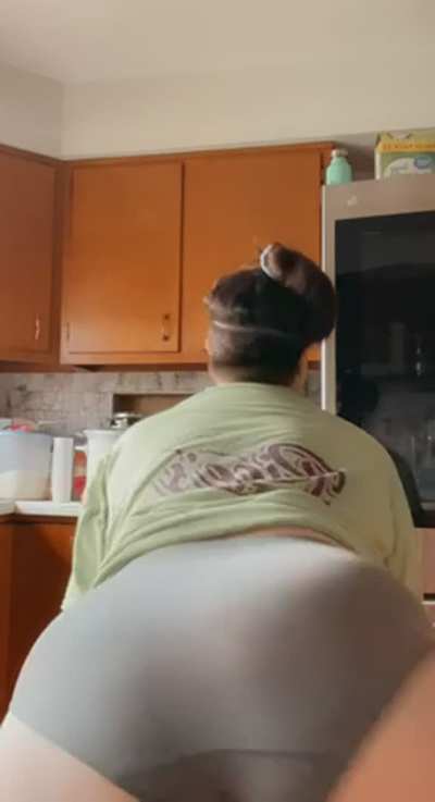 watch it go round & round & round...