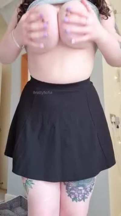 Would you fuck a big titty Irish girl?