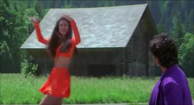 Sushmita Sen hot in short skirt from Miss Universe days