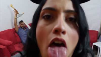 Rana showing off that tongue