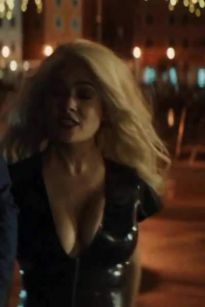 Salma Hayek<wbr>.....<wbr>those boobs