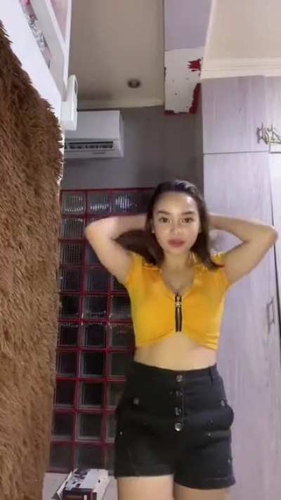 Xyriel Manabat