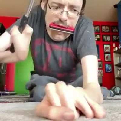 I have no idea what is going on here *sound on*