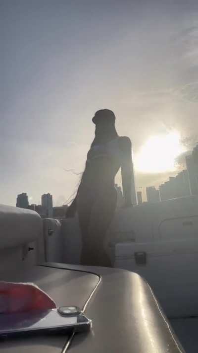 Miami boat lime @khar<wbr>ismaw<wbr>ithak