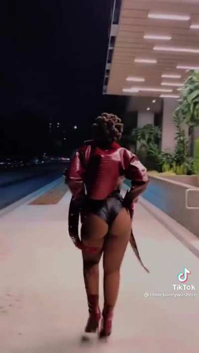 Chloe 🥵🍑