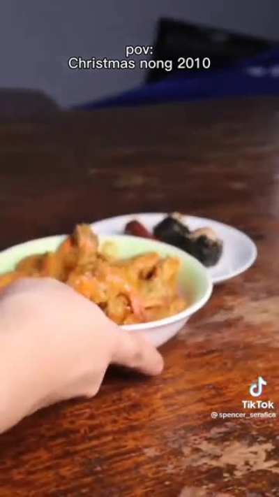 sawakas mararamdaman ko ule ang totoong Christmas (ctto)