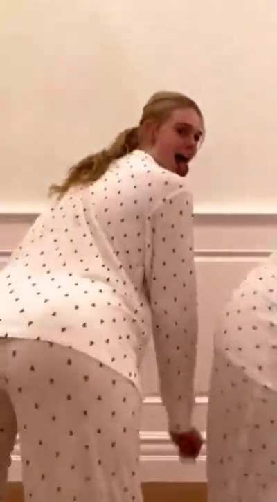 Elle Fanning