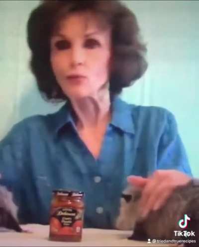The indisputably awesome opossum lady