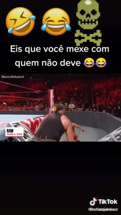 Bem Eu só acho que morreu ou pelo menos perdeu alguns dentes