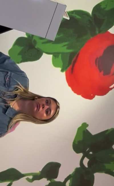 Wyt milf stuck on big gorilla bulge she takes multiple pictures at the end 