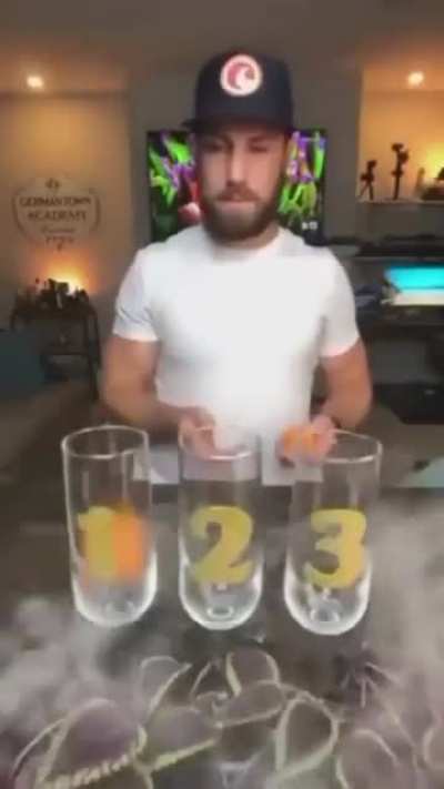 He Get 6 Dollar