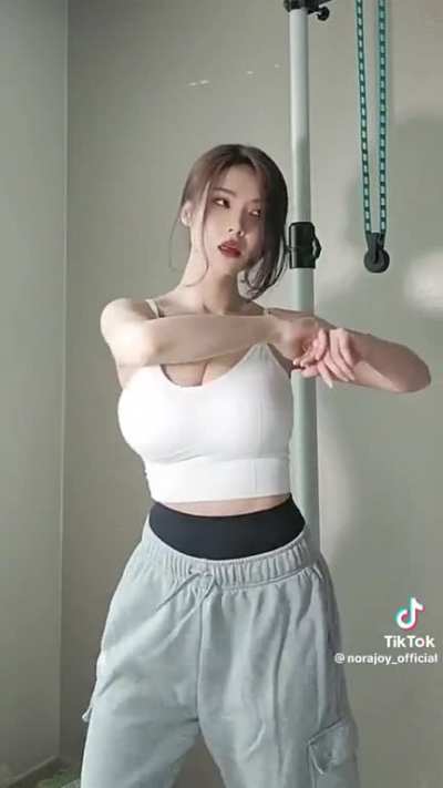 @norajoy_official