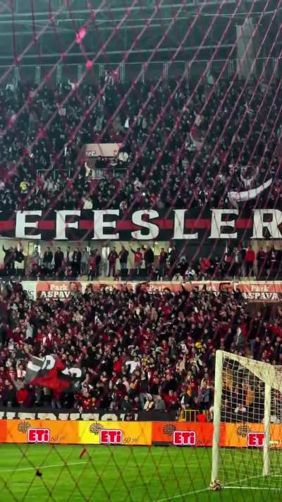 Eskişehirspor agradece a España.