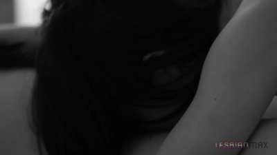 Elenore Makes Love (2014) - Deirdre Herlihy & Audrey Kovar - Scene #2
