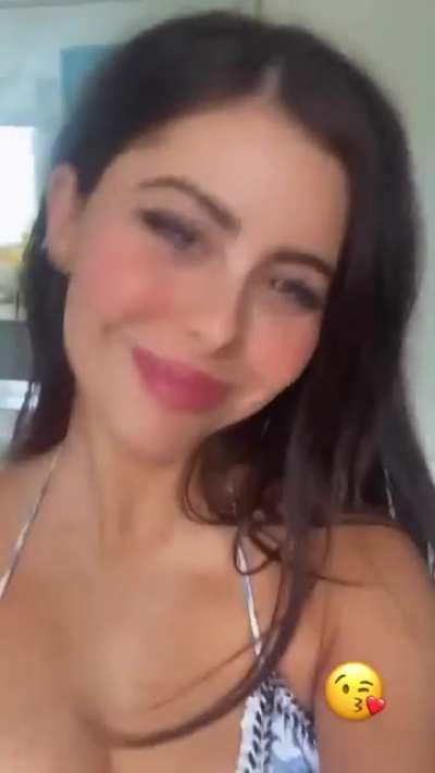 😜