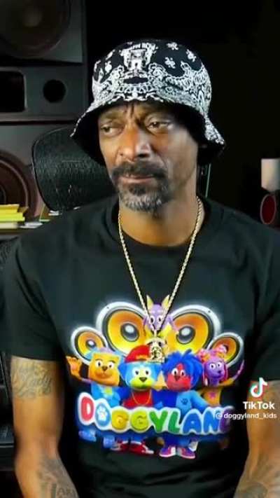 snoop dog made a educational fursona