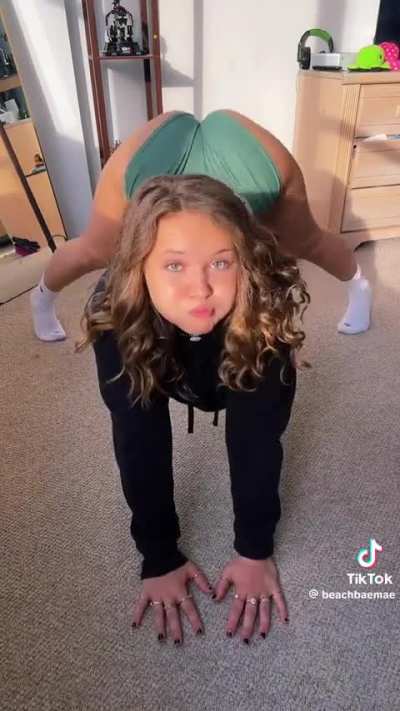 @beachbaemae back at it again 
