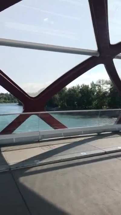 If you want to enjoy the Peace Bridge go in the morning before the crowds and chaos.
