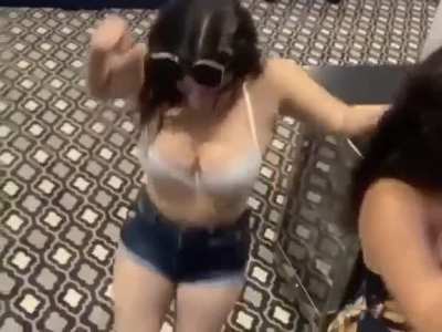 Jiggle
