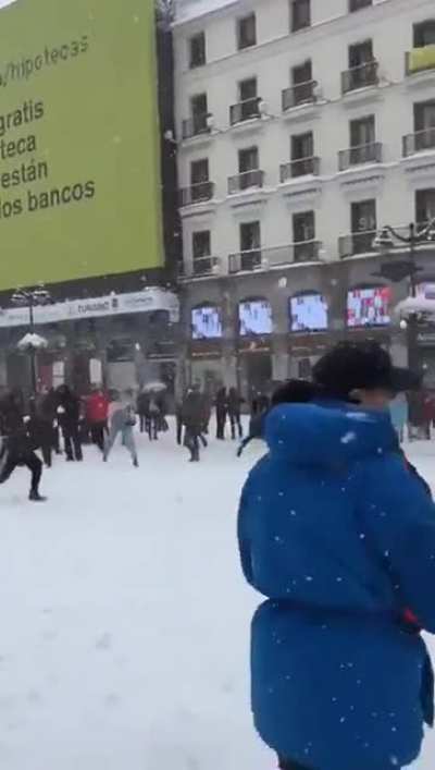 Snowball fight