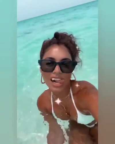 Vanessa Hudgens