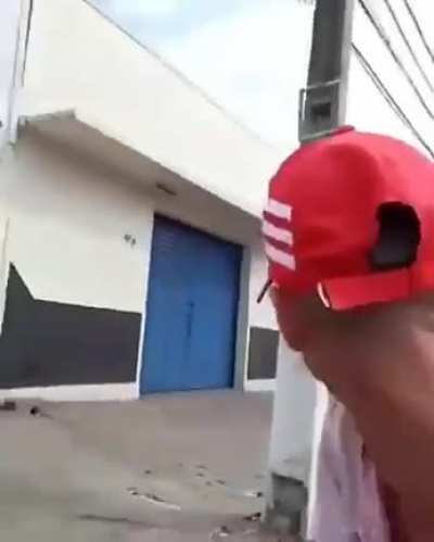 😡