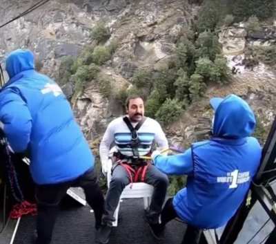 3 plastic chairs is safe enough
