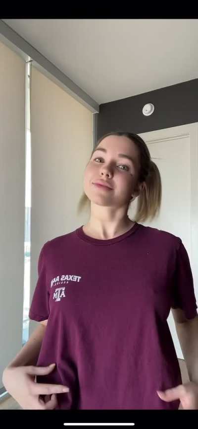 Titty drop in my dorm room 😚 [OC]