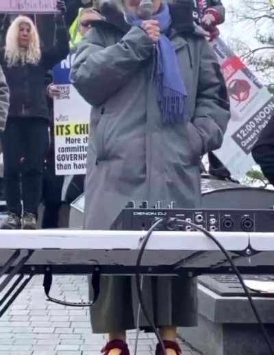 93 year-old Holocaust survivor says Covid-19 lockdowns WORSE than Nazi Germany