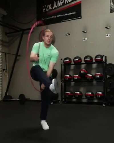 This guy’s rope jumping skills