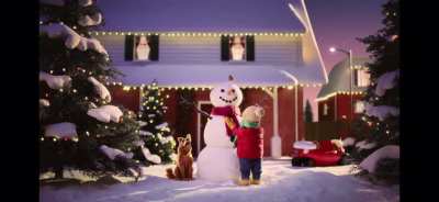 DoG VicIOusLy MaULs mAn oF SnoW
