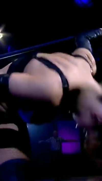 This ass is seriously no joke 🍑🍑