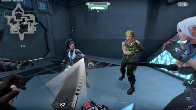 How to play the last knife round of Escalation on Bind