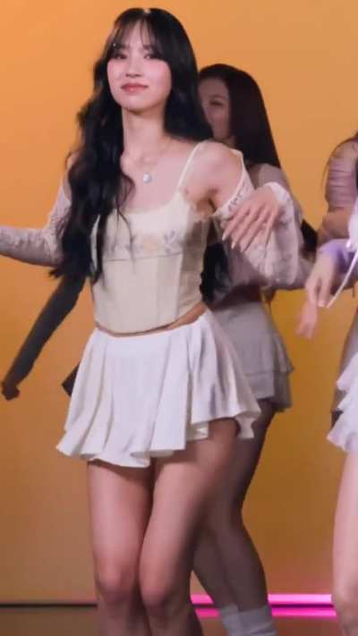 Beautiful Mina