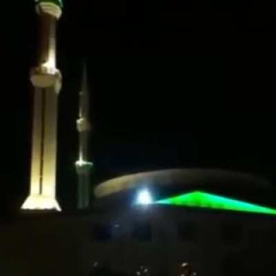 beyler allah bişiler diyo