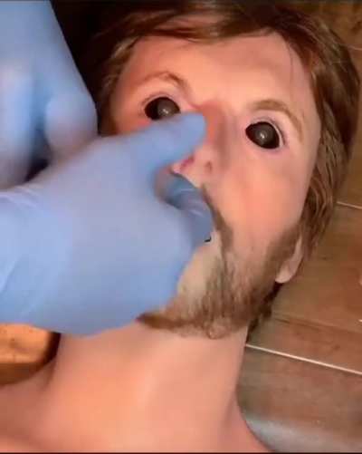 If anyone is still wondering AI Ian is a real robotic bust, created using a silicon mask and voice sampling app. Huge credit to justin_gregory_fx for this impressive creation.