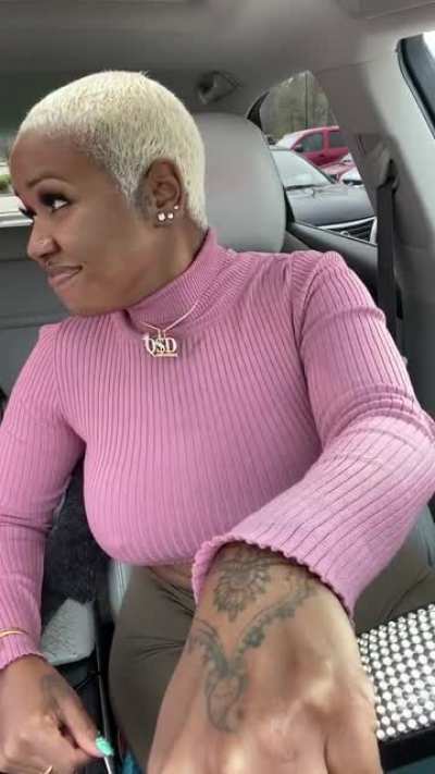 Best Titty<wbr>Tuesd<wbr>ay😈👏🏾