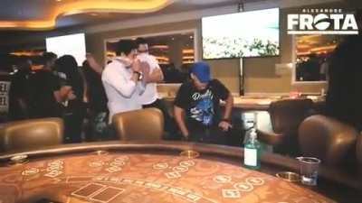 Vídeo do gabigol sendo preso (nåo sei que flair usar)