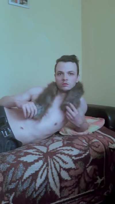 Omul cu SCLIPICI