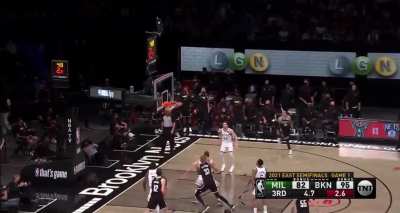 [Highlight] KD simply just shoots it over Giannis for the triple