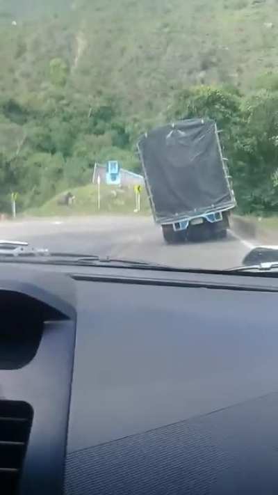 Muy pesado.