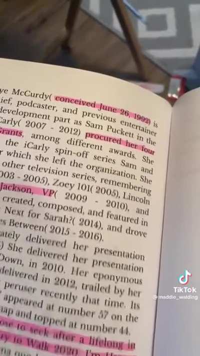 Mom: “We have Jennette McCurdy’s book at home.” Jennette McCurdy’s book at home: