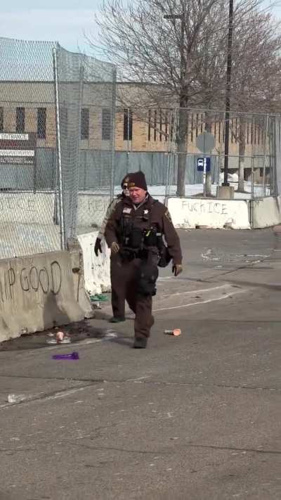 Viva la resistance!(2/7/2026)