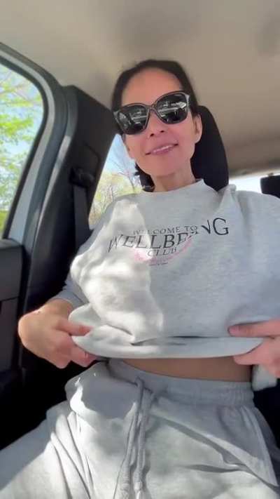 I don't see anyone... tits out (drop)