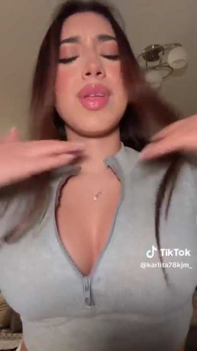 @karlita78kjm_